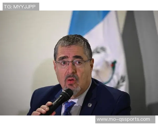 有点紧张,德罗最后时刻失误,弗里克怒不可遏 有点紧张,德罗最后时刻失误,弗里克怒不可遏