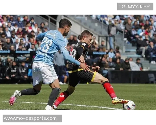 梅里诺玩二选一:佩德里_维蒂尼亚、厄德高、罗德里,谁能挑战西甲最强中场之位? 梅里诺玩二选一:佩德里_维蒂尼亚、厄德高、罗德里,谁能挑战西甲最强中场之位?