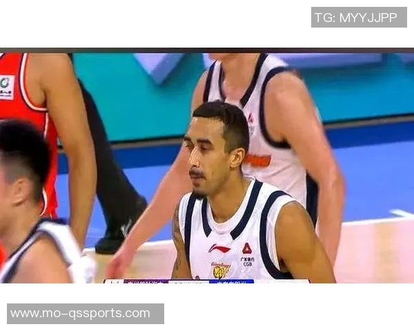 萨林杰爆砍47分20板只手遮天球迷：CBA版考辛斯