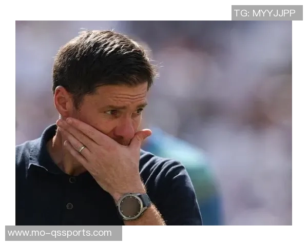 西班牙总监谈国家德比冲突：我们非常平静，国家队的氛围非常棒